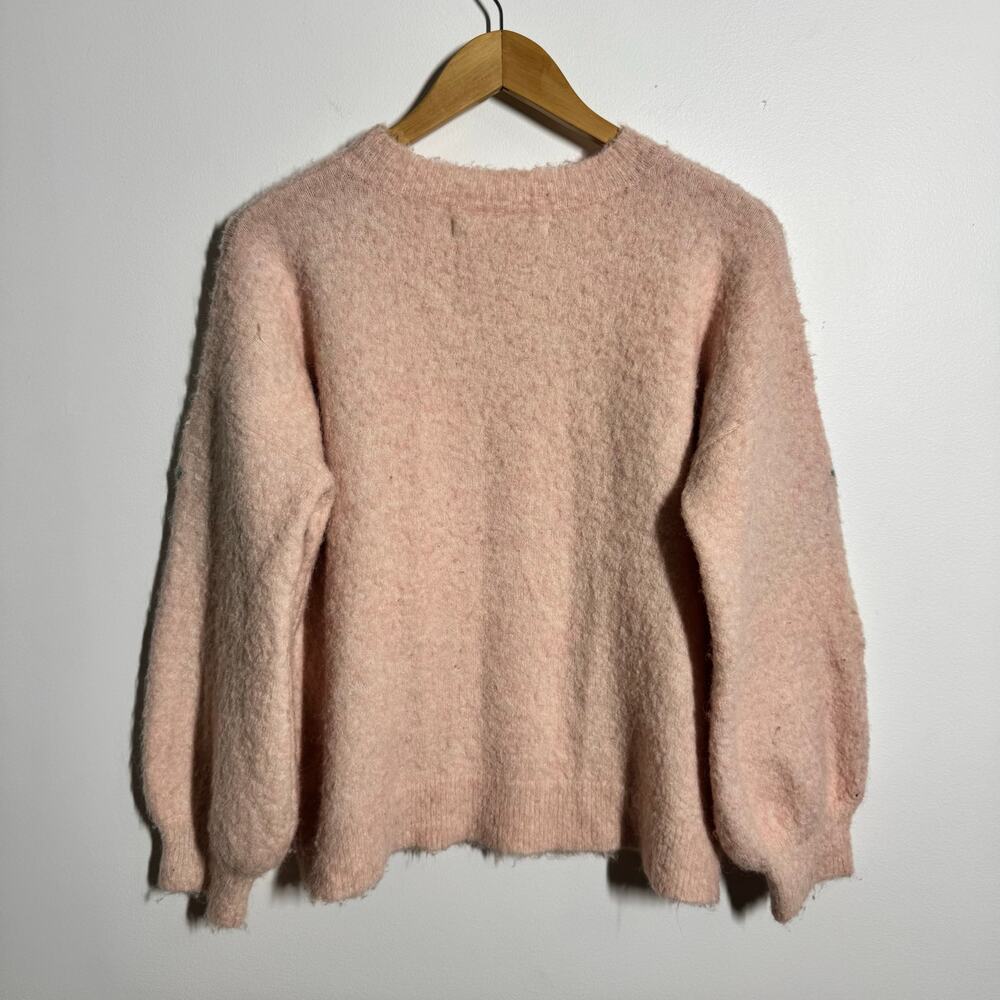 Bundles North Sweater Women M Pink Fuzzy Floral Embroidered Crew Neck Grandmacor - Picture 2 of 8